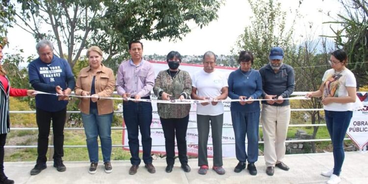 La alcaldesa Maribel Pérez Arenas cumple su compromiso con San Hipólito Chimalpa y Ocotlán