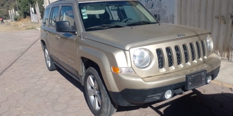 Recupera Policía Municipal de Chiautempan vehículo con reporte de robo