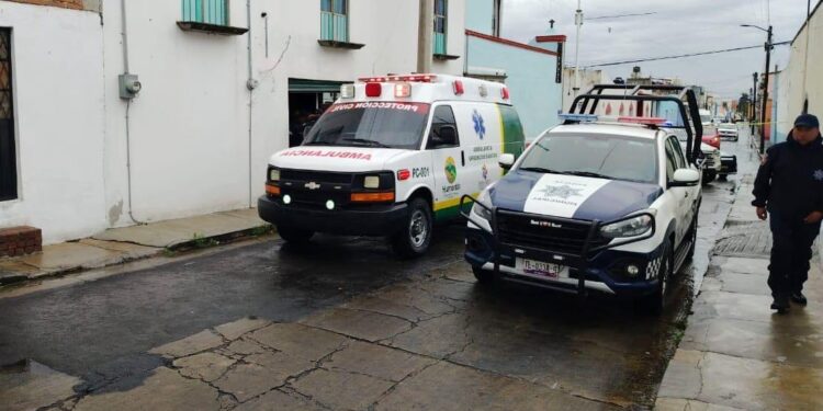 ATIENDE SEGURIDAD PÚBLICA DE HUAMANTLA REPORTE DE UNA PERSONA INCONSCIENTE