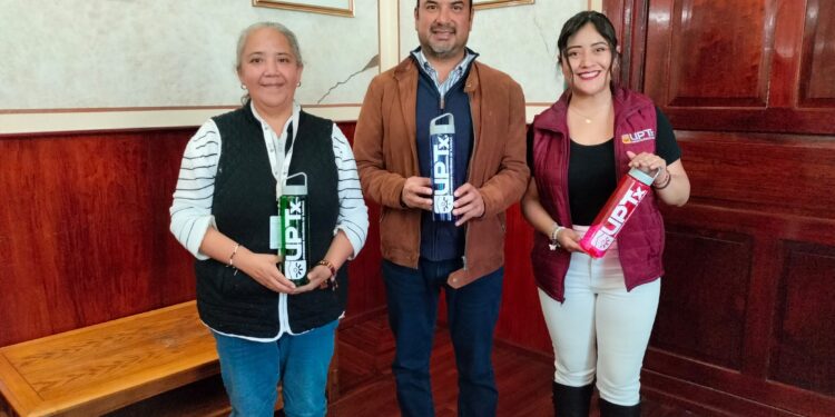 Ayuntamiento de Tlaxcala coadyuva con la UPTx en difusión educativa