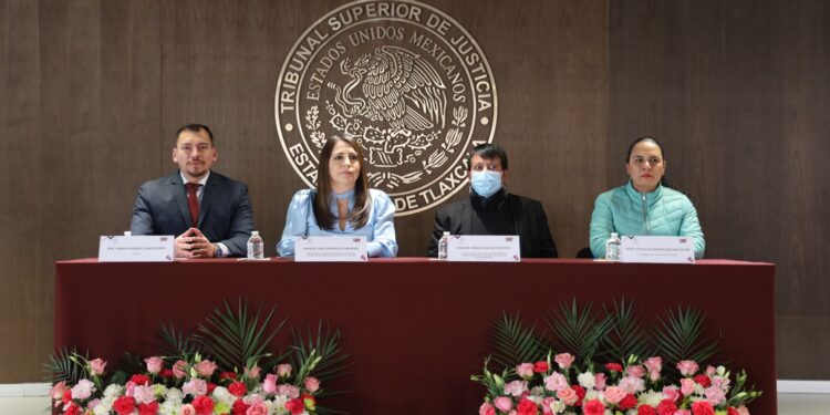 Imparten curso taller “Causas y efectos del estrés laboral”, en el Poder Judicial