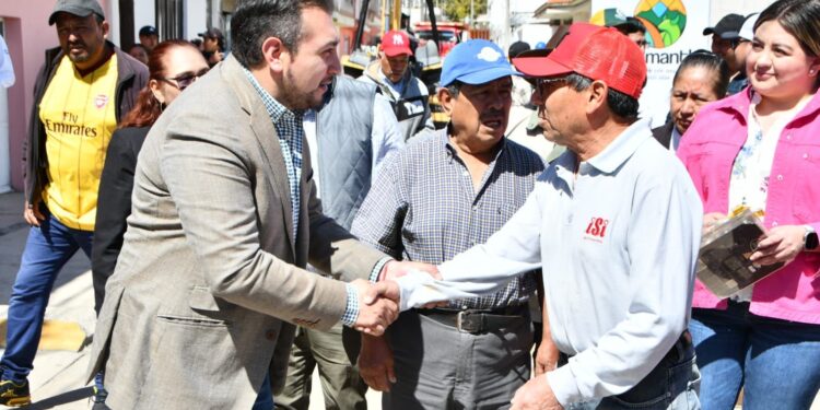 VECINOS BENEFICIADOS AFIRMAN QUE SALVADOR SANTOS CEDILLO DA UN NUEVO ROSTRO A HUAMANTLA CON OBRAS PRIORITARIAS