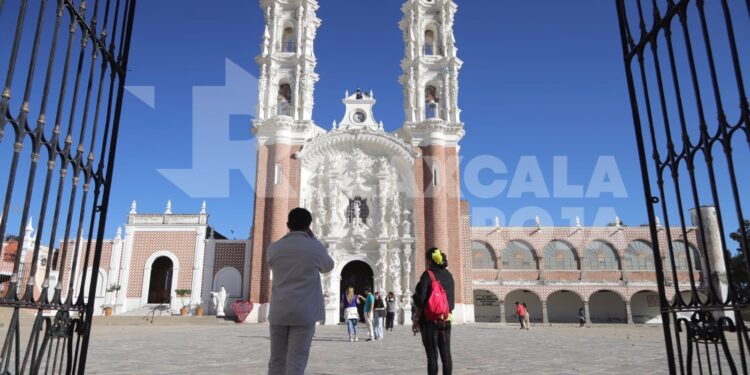 Arriban turistas a la capital de Tlaxcala