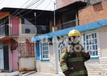 Se incendia vivienda en la colonia Adolfo López Mateos de Tlaxcala
