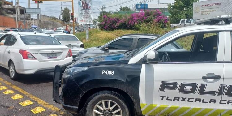 Mantienen elementos de seguridad ciudadana de Tlaxcala Capital recorridos por puntos bloqueados por vehículos de plataformas