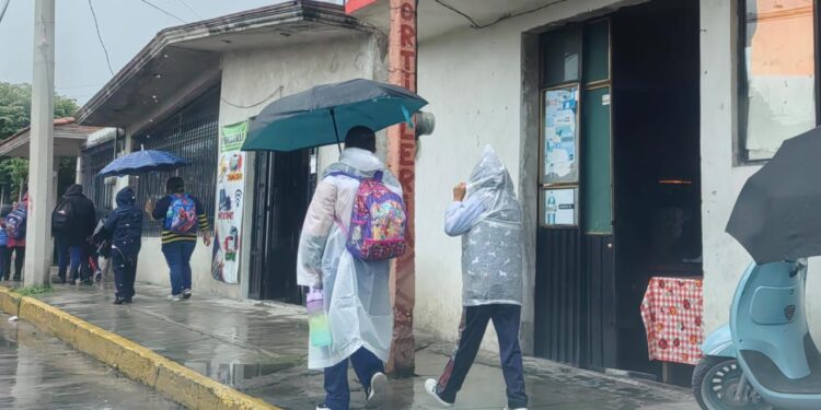 AYUNTAMIENTO DE CHIAUTEMPAN RECOMIENDA MEDIDAS ANTE LLUVIAS FUERTES