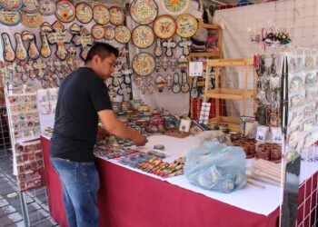Artesanos ubicados en el pabellón del Centro Histórico de Tlaxcala han coadyuvado con la promoción de Tlaxcala Capital