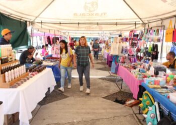 Bazar artesanal y de emprendedores, opción de impulso al sector en Tlaxcala Capital
