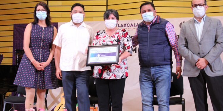 Ayuntamiento de Tlaxcala recibe certificado como municipio promotor de la salud