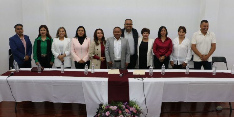 Javier Rivera Bonilla presenta la segunda parte de su gabinete