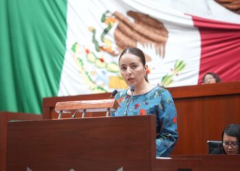 Miriam Martínez presenta iniciativa para que policías reciban salarios dignos y garantías de seguridad social