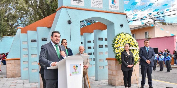 RINDE HUAMANTLA HOMENAJE A DON JOSÉ HERNÁNDEZ CASTILLO “CHE CHÉ”
