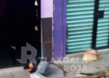Reportan persona inconsciente en Zacatelco