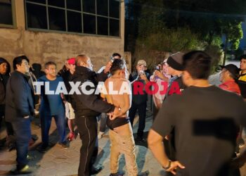 Dan escarmiento a un hombre que perseguía a una mujer en Acxotla del Río, Totolac