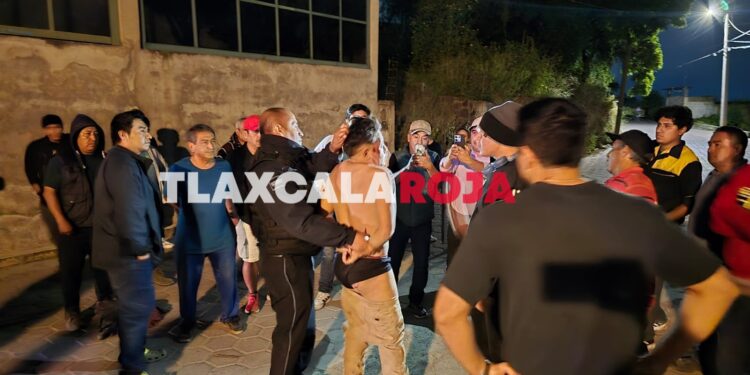 Dan escarmiento a un hombre que perseguía a una mujer en Acxotla del Río, Totolac