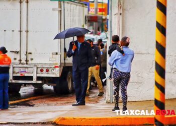 Lluvia de noviembre sorprende a tlaxcaltecas