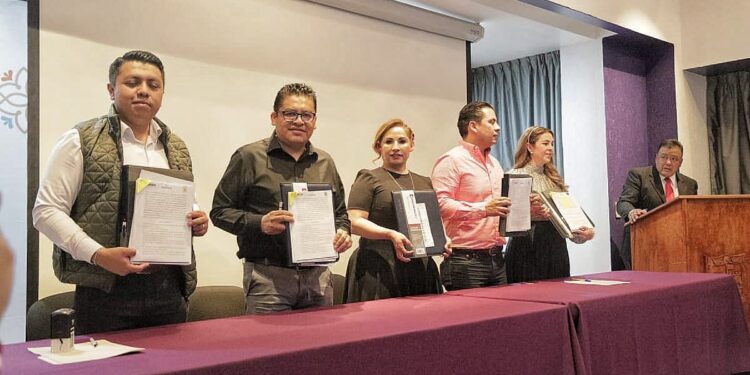 Signan convenio la Coeprist y 20 Ayuntamientos en Tlaxcala