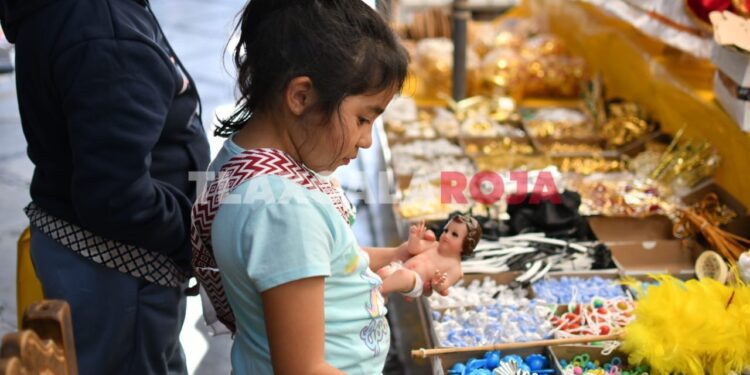 Comienza la venta de ropajes para el Niños Dios
