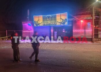 Balean a empresario y su trabajador a las afueras de club nudista en Chiautempan  