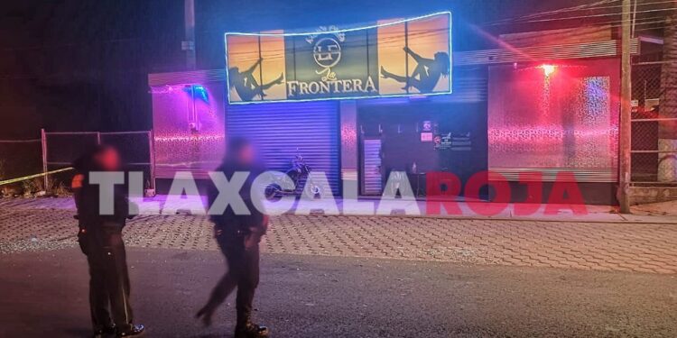 Balean a empresario y su trabajador a las afueras de club nudista en Chiautempan  