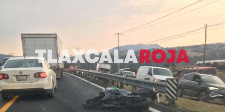 Atropellado fallece motociclista en la México-Veracruz, zona Sanctórum