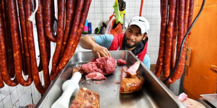 Aumenta precio de la carne en Tlaxcala; falta de ganado, alza de precio en alimentos, combustibles e inseguridad los motivos
