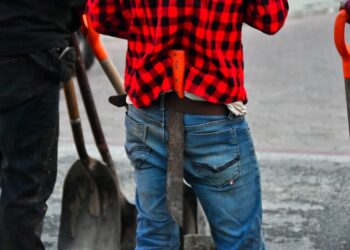 Continúa ardiendo cerro de Atlzayanca