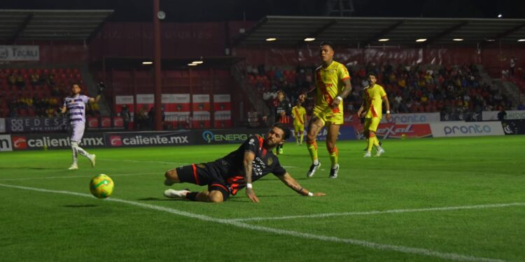🔴⚫ ¡Los Coyotes de Tlaxcala 🐺 no pueden contra el Atlético de Morelia 🟡⚫!