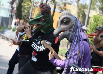 Crazysaurios de Apizaco grabarán video musical con el cantante Manu Choque Directo de Argentina 🎶🦖🇦🇷