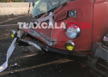 🚨 Aparatoso choque múltiple en el periférico de #Tlaxcala deja un lesionado🩺