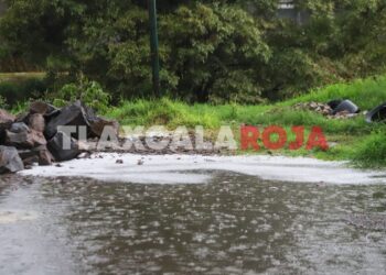 Fuerte granizada causa inundaciones en Chiautempan