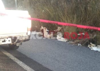 Hallan cadáver torturado y encobijado en la Vía Corta Chiautempan-Puebla