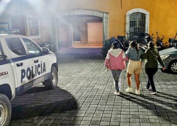 POLICÍA MUNICIPAL DE TLAXCALA SALVAGUARDA INTEGRIDAD FÍSICA DE MUJER AGREDIDA POR UN FAMILIAR EN OCOTLÁN