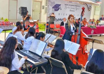 ENSAMBLE YOLOXÓCHITL CONQUISTA A ESTUDIANTES DE OCOTLÁN EN PRESENTACIÓN ORGANIZADA POR EL AYUNTAMIENTO DE TLAXCALA