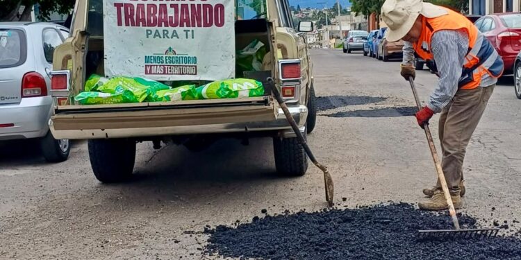 Brigadas de #MásTerritorio realizan acciones de mantenimiento y mejora en seis puntos de la capital