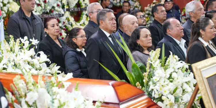 Rinden homenaje póstumo a Alfonso Sánchez Anaya en Palacio de Gobierno